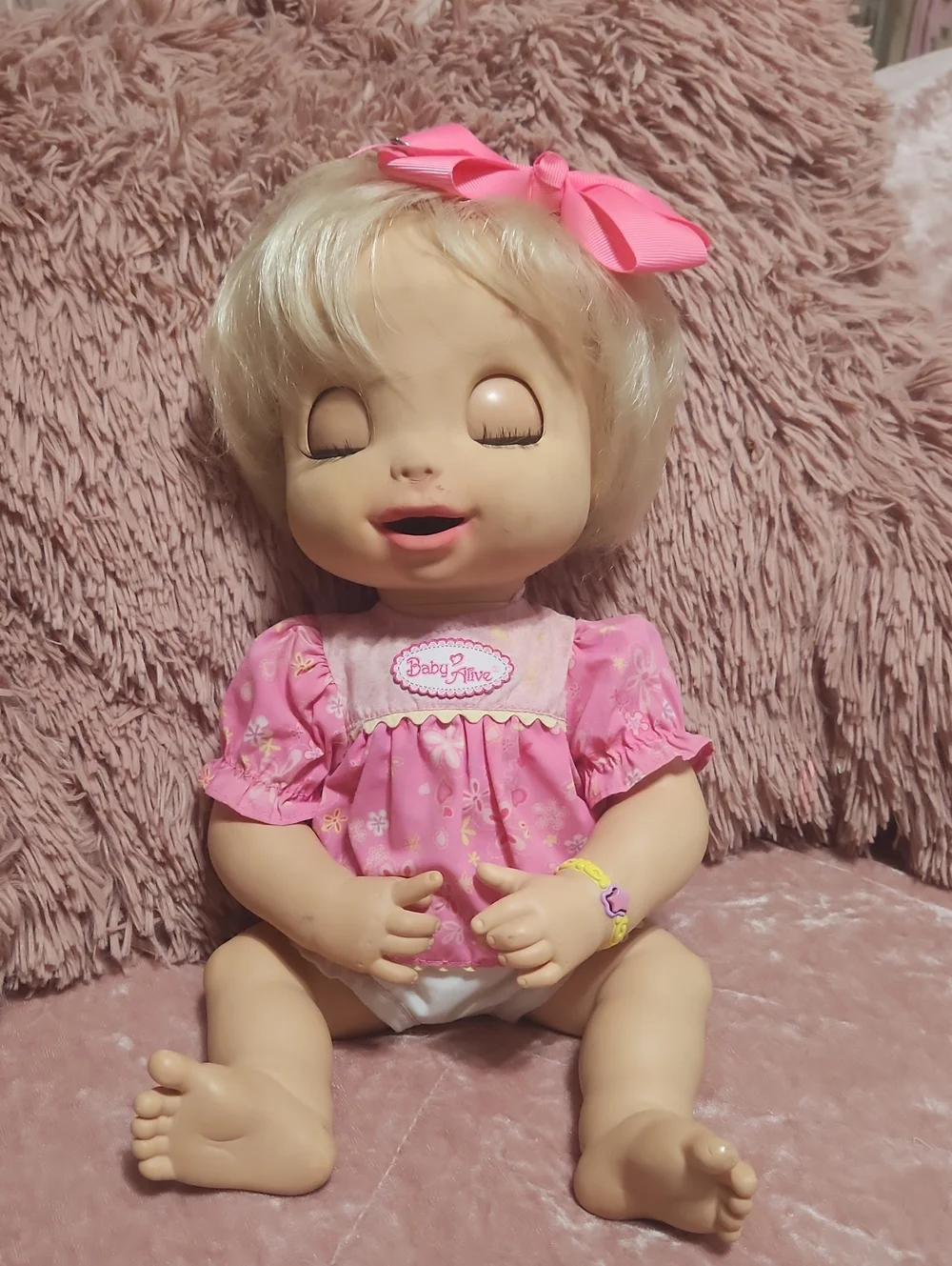 Vintage 2006 Soft Face Blonde Blue Eyes Baby Alive Still Works 16